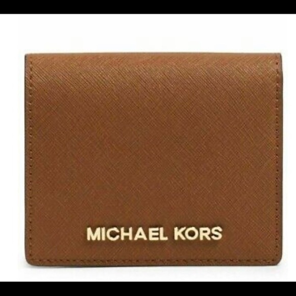 Michael Kors Jet Set Travel Wallet - Picture 1 of 8